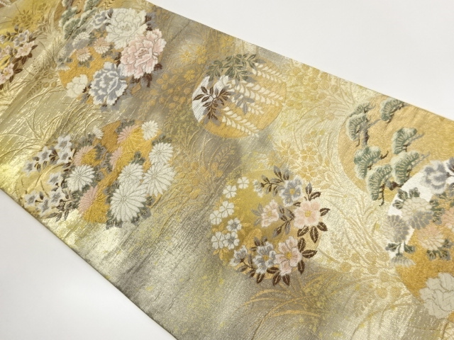 JAPANESE KIMONO / HIKIHAKU: MARUMON / FLORAL PATTERNS WOVEN THE FABRIC